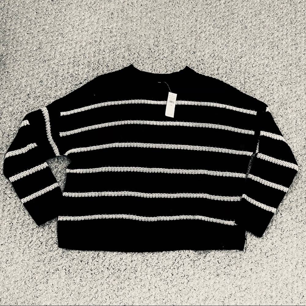NWT AEO Sweater